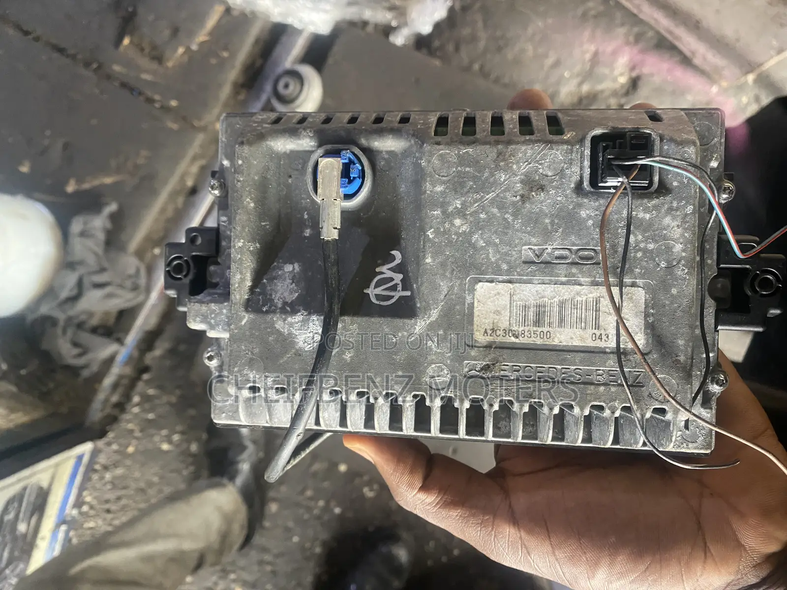 Mercedes Benz C250 2013-2014 Original Dashboard Screen