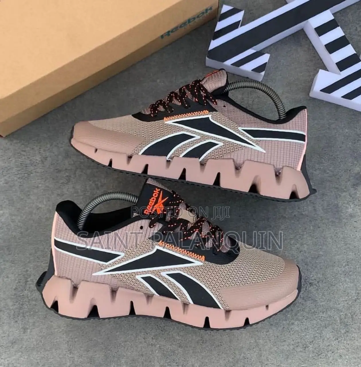 Reebok Sneaker