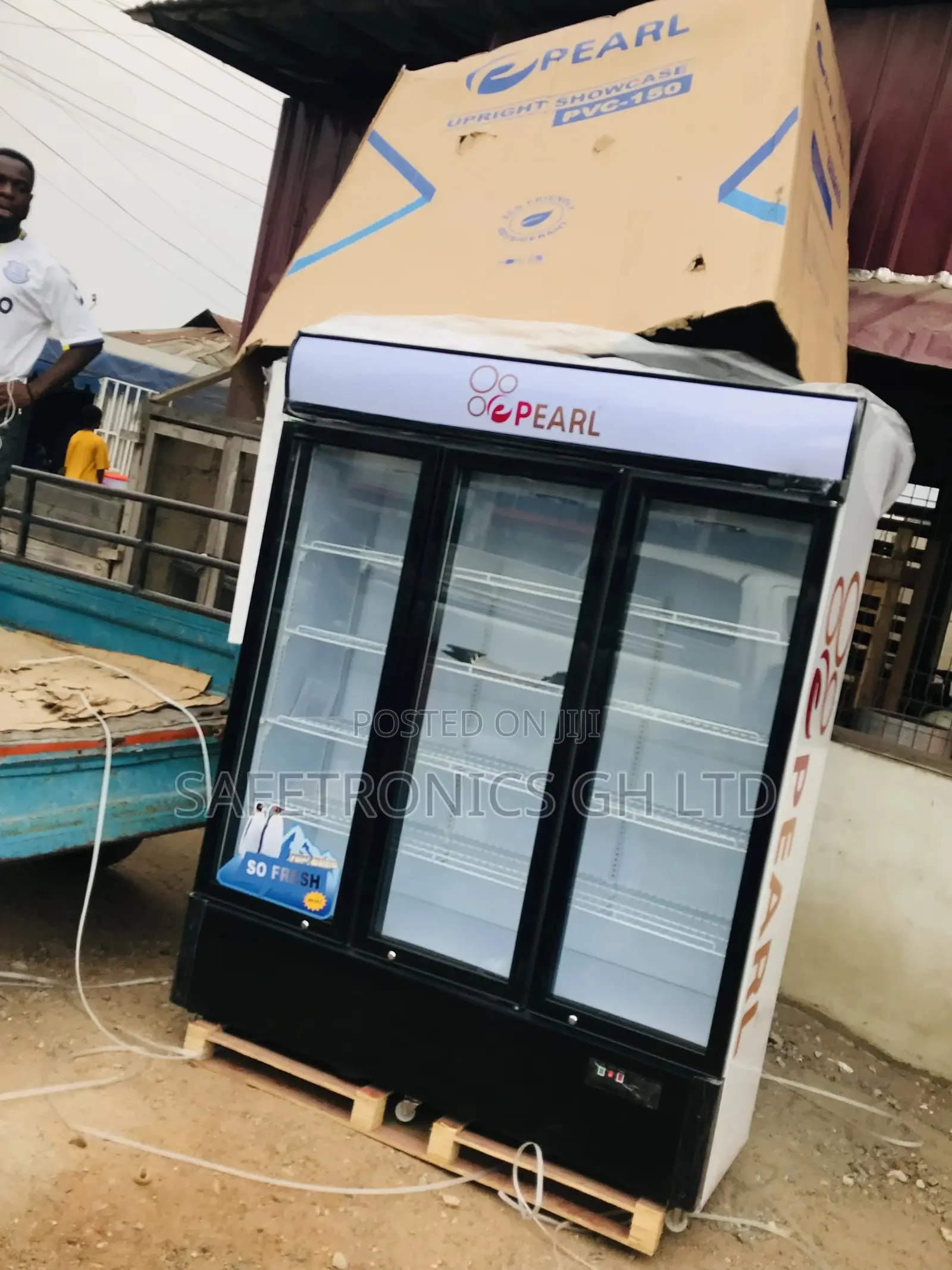 3 Doors Pearl Glass Display PVC-150 Electric Fridge