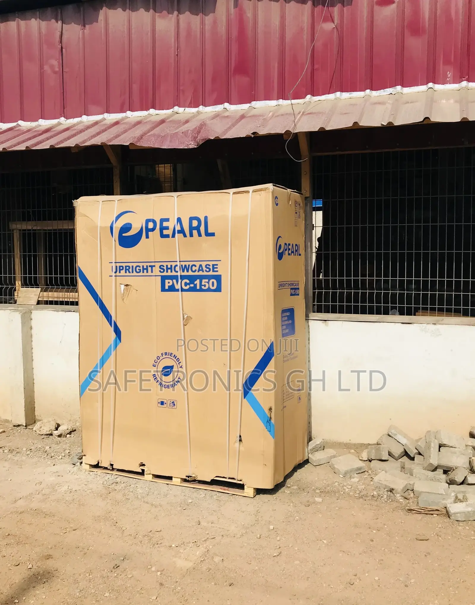 Affordable 3 Doors Pearl PVC-150 Display Fridge