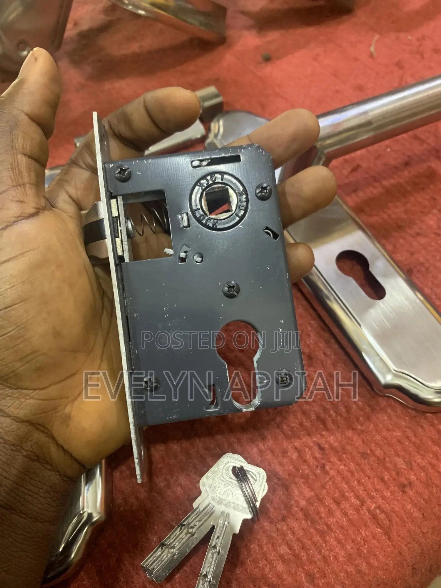 China Flush Door Toilet Lock