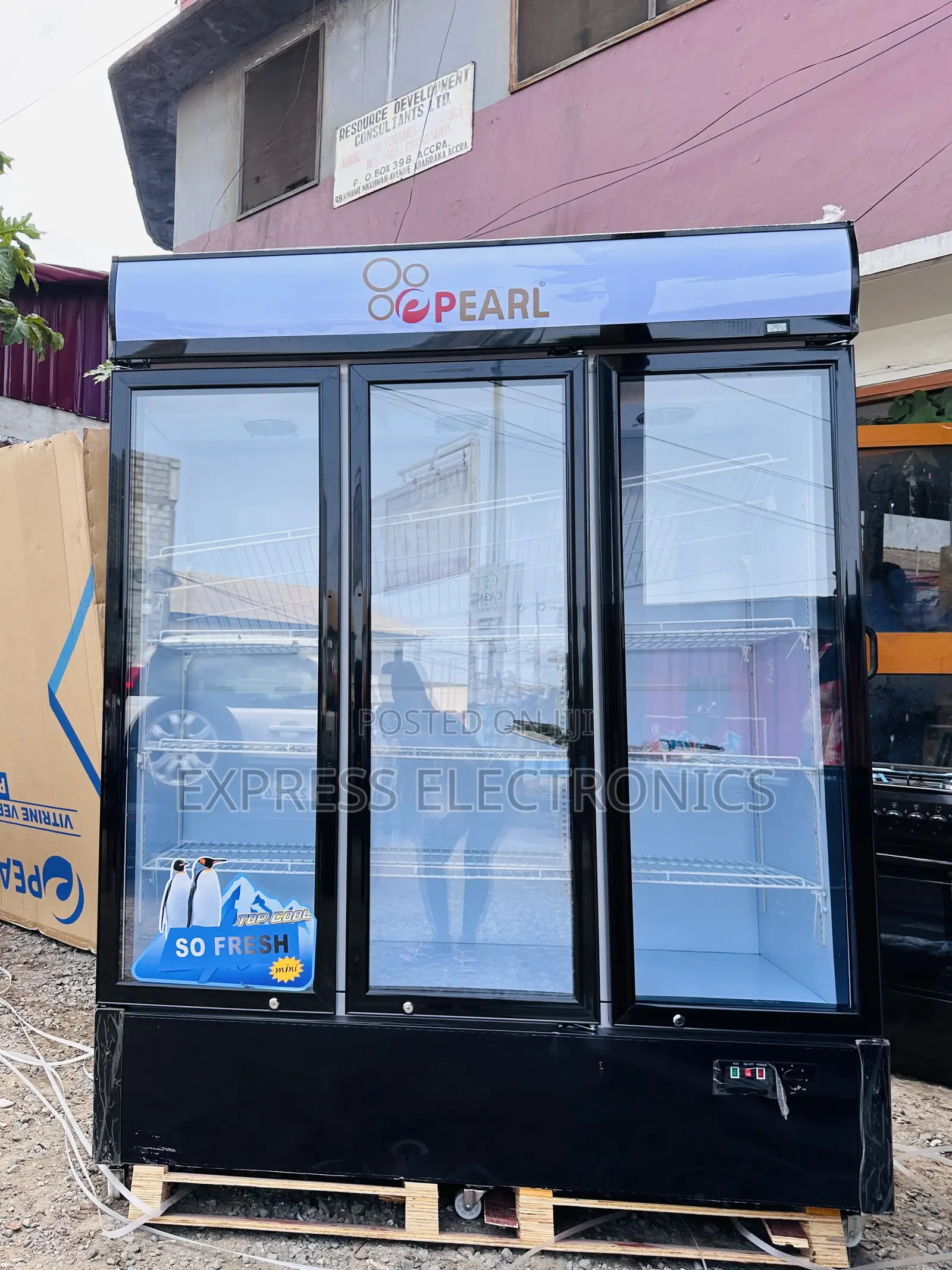 PVC-150 Display Fridge Pearl. Three Doors
