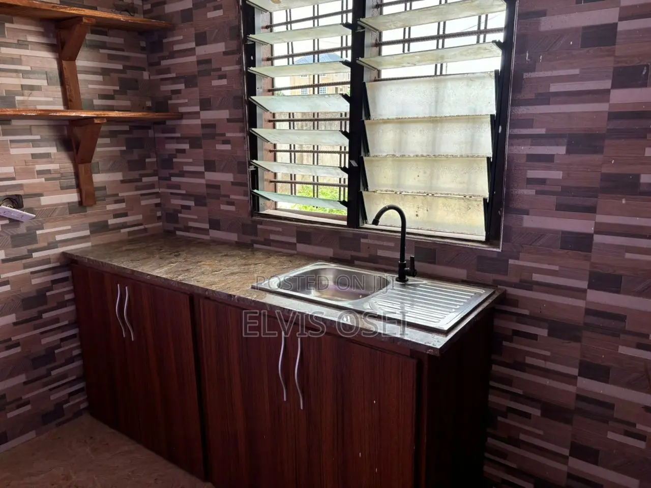 1bdrm Apartment in Ablekuma Curve, Accra Metropolitan for rent