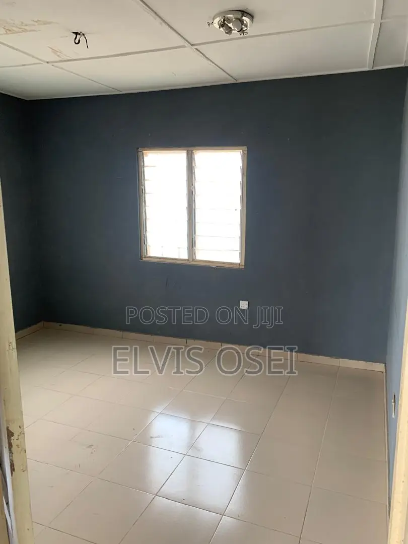 2bdrm Apartment in Center Maria, Accra Metropolitan for rent