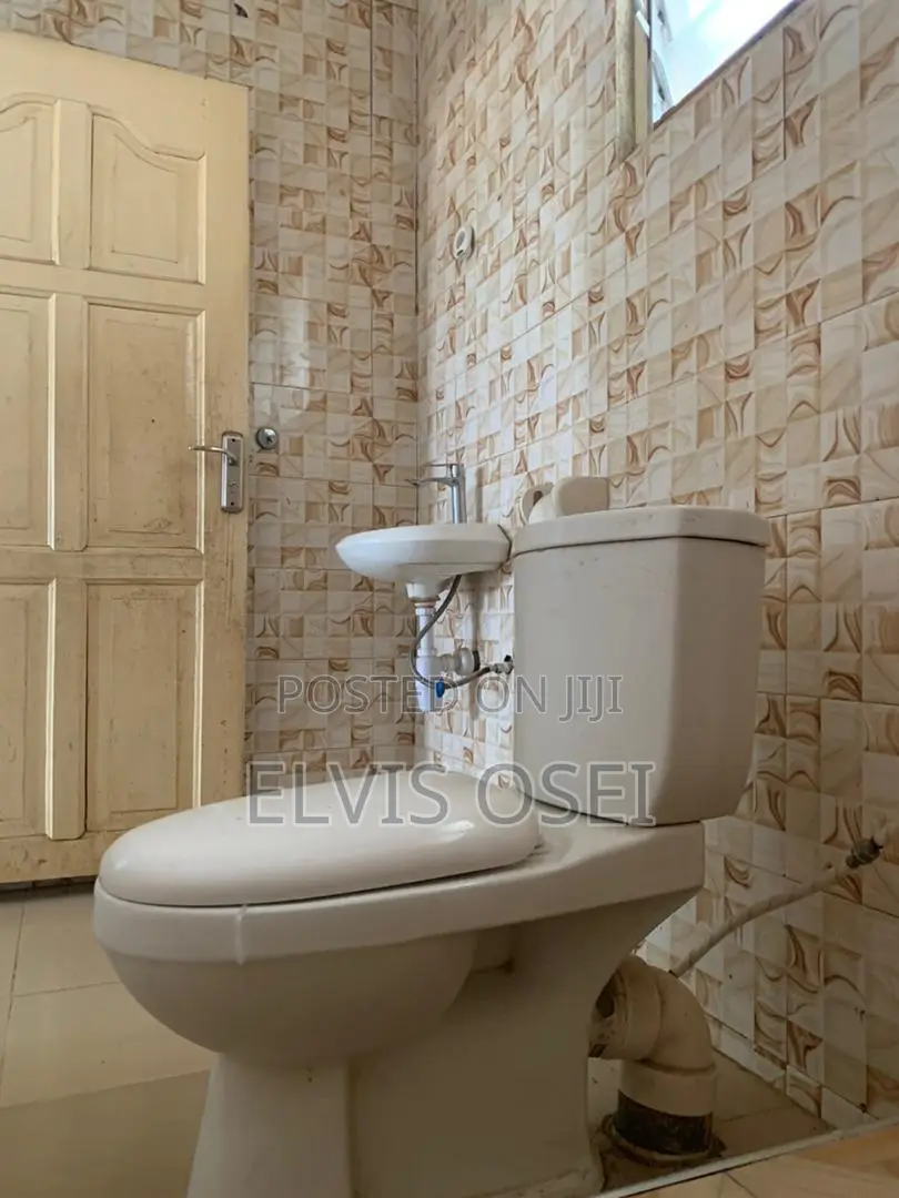 2bdrm Apartment in Center Maria, Accra Metropolitan for rent