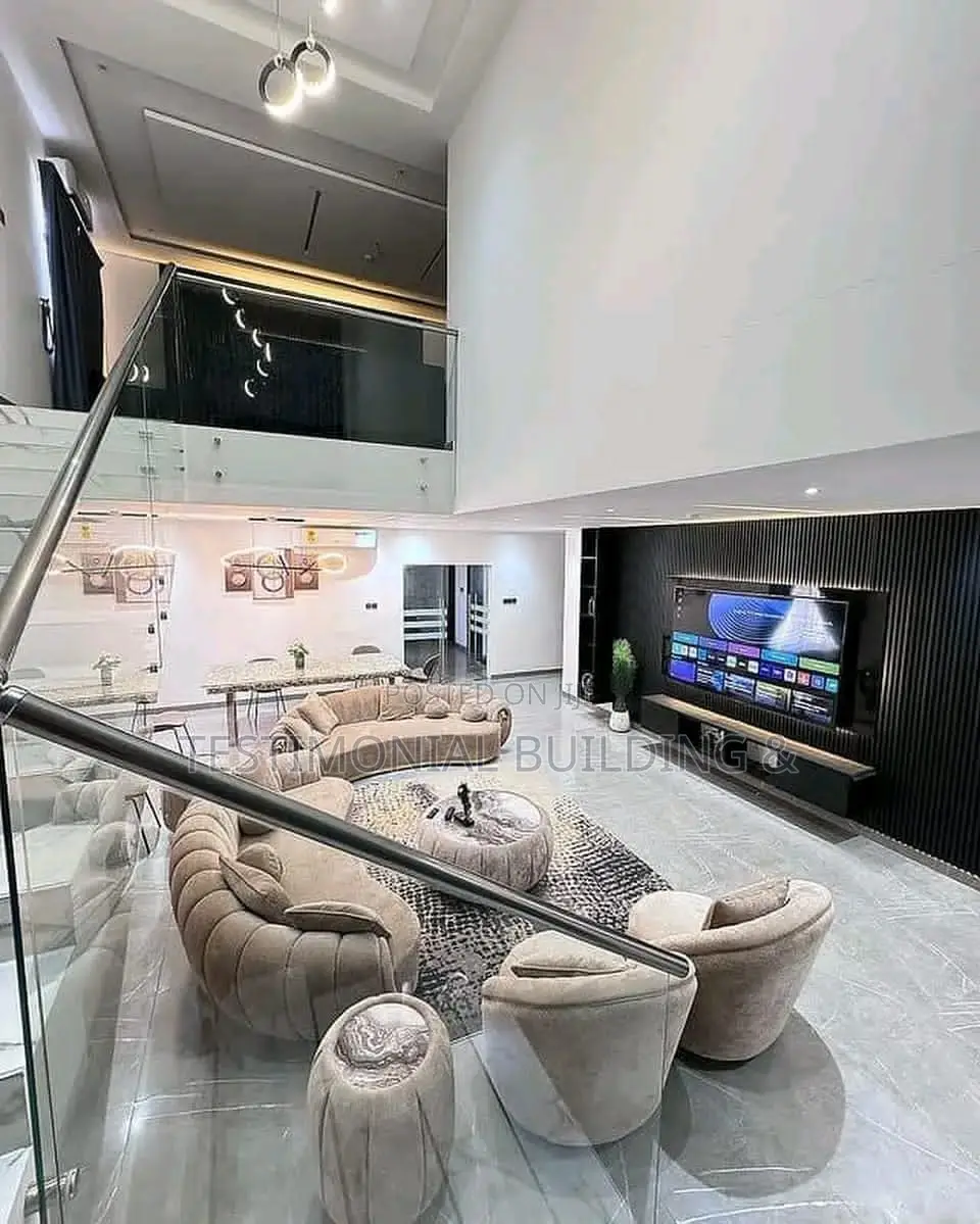 Furnished 4bdrm House in Testimonial Building, School Junction