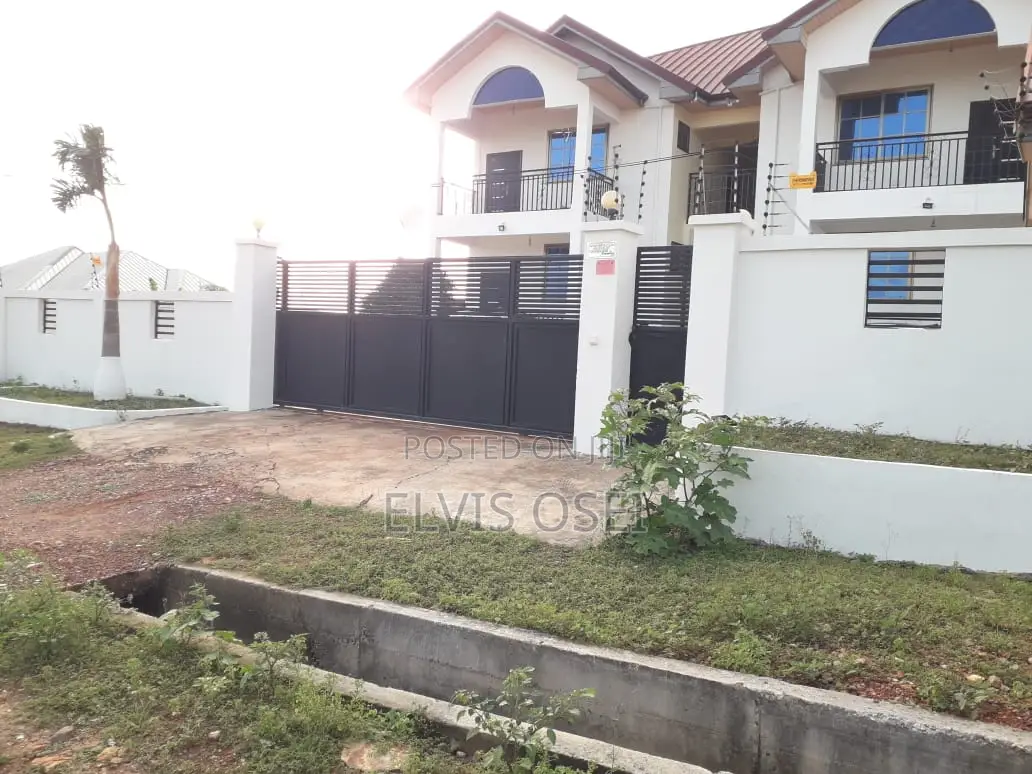 2bdrm Apartment in Broadcasting Kazoo, Accra Metropolitan for rent