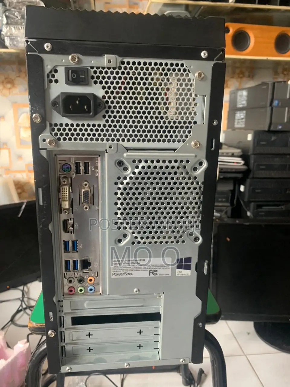 Gigabyte GA-H110MSTX-HD3-ZK 8GB Intel Core I7 HDD+SSD 128GB