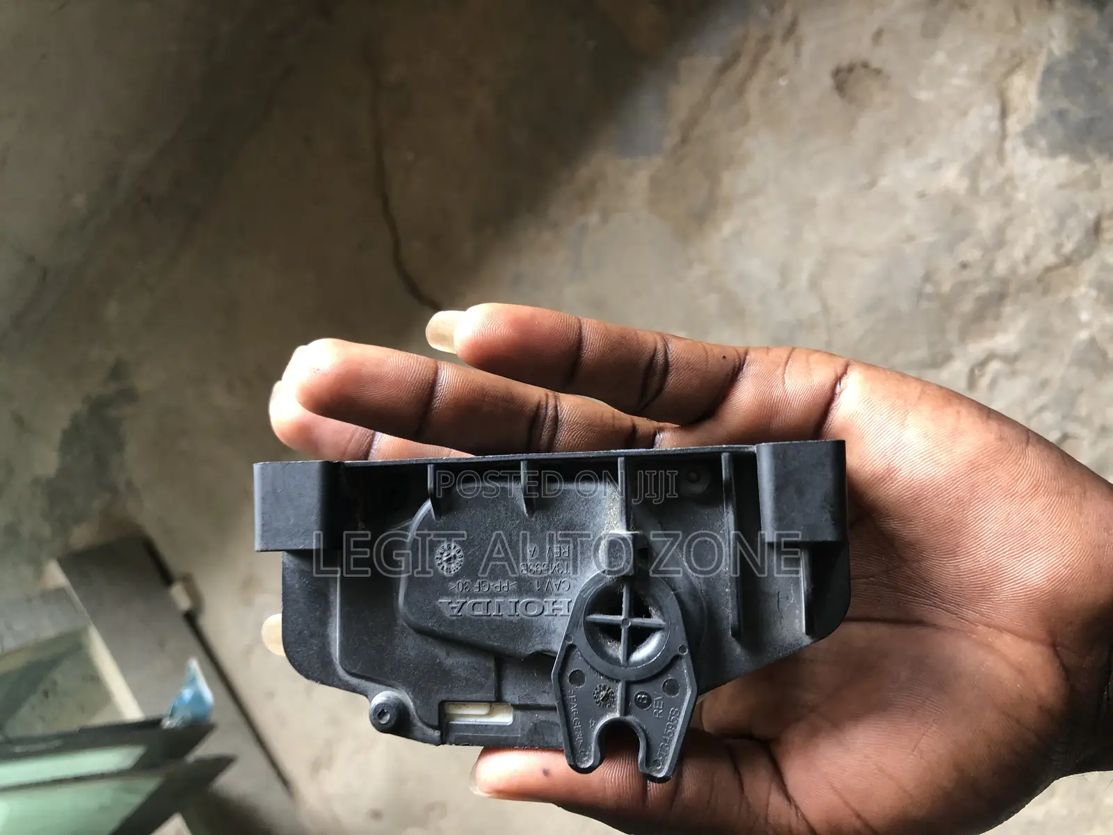 Honda CRV 2017 - 2022 Shutter Grille Motor
