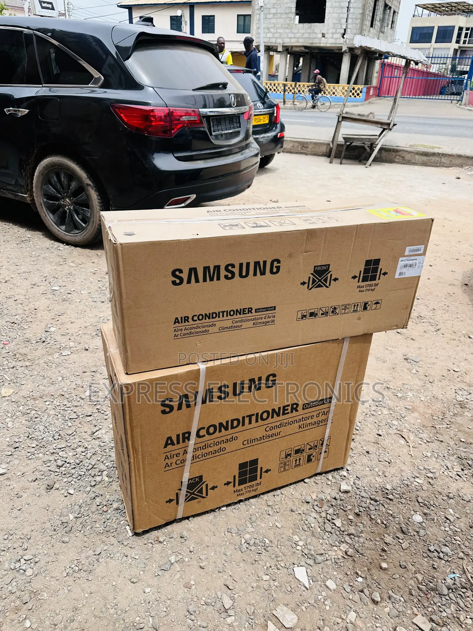 Samsung Sleek White Air Conditioner 1.5hp Airflow.