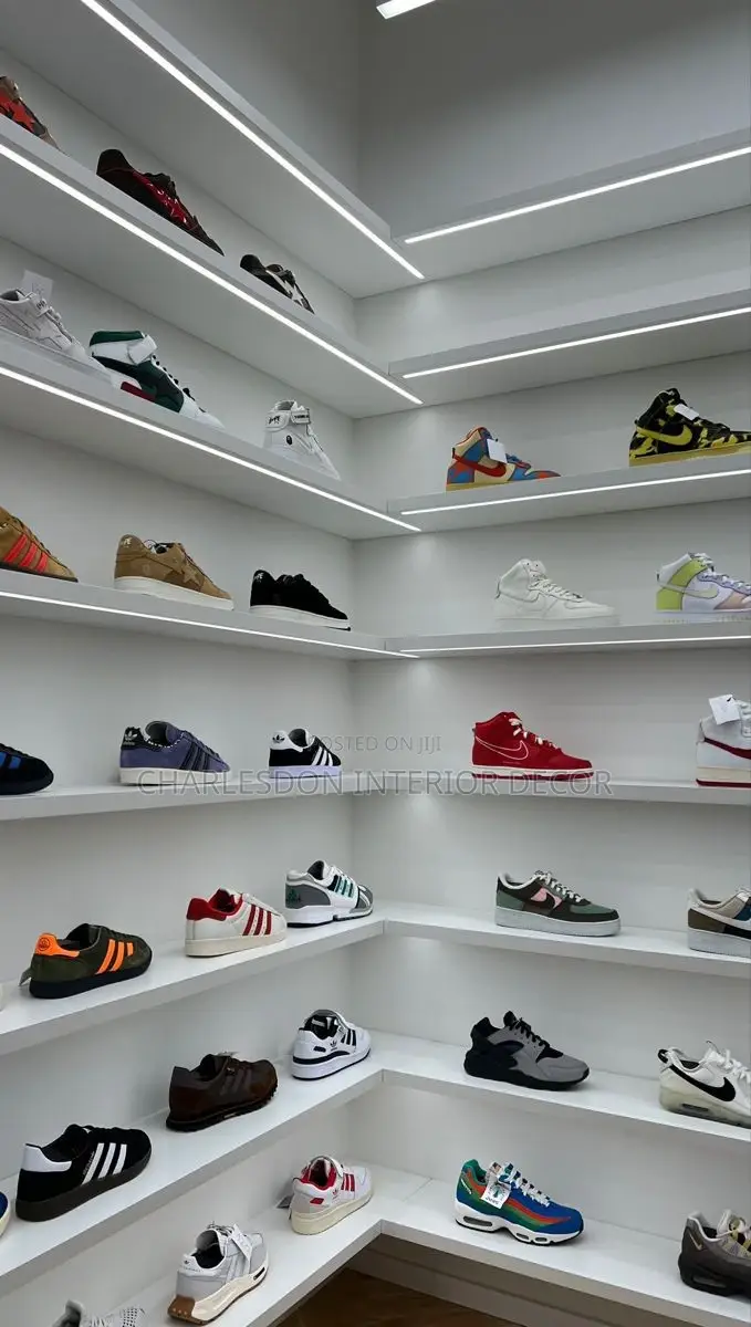 Quality P. O .P Shoe Rack Designer Installation