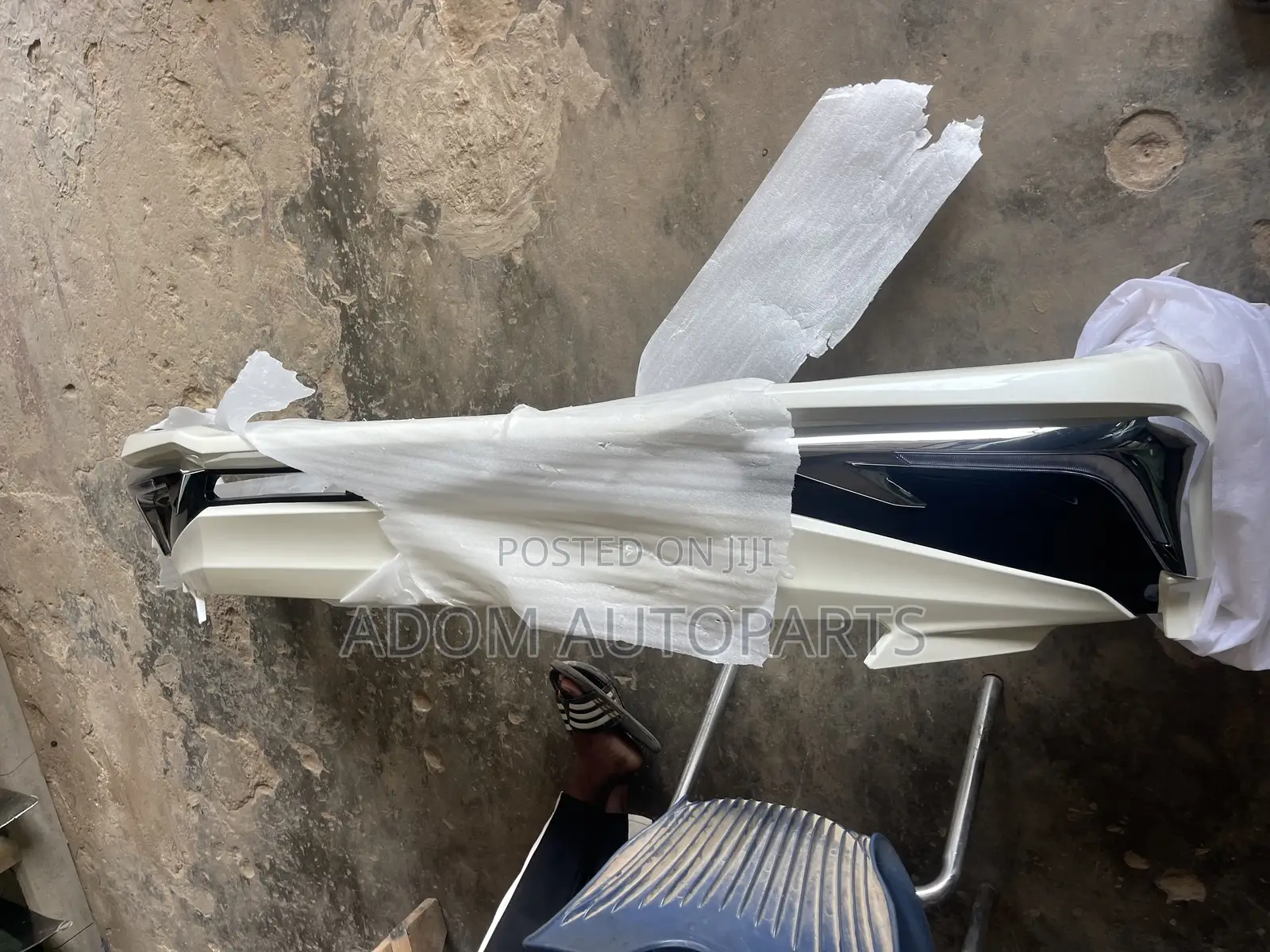 Land Cruiser Prado Spoiler Chrome Light 2018 2019 2020 2021