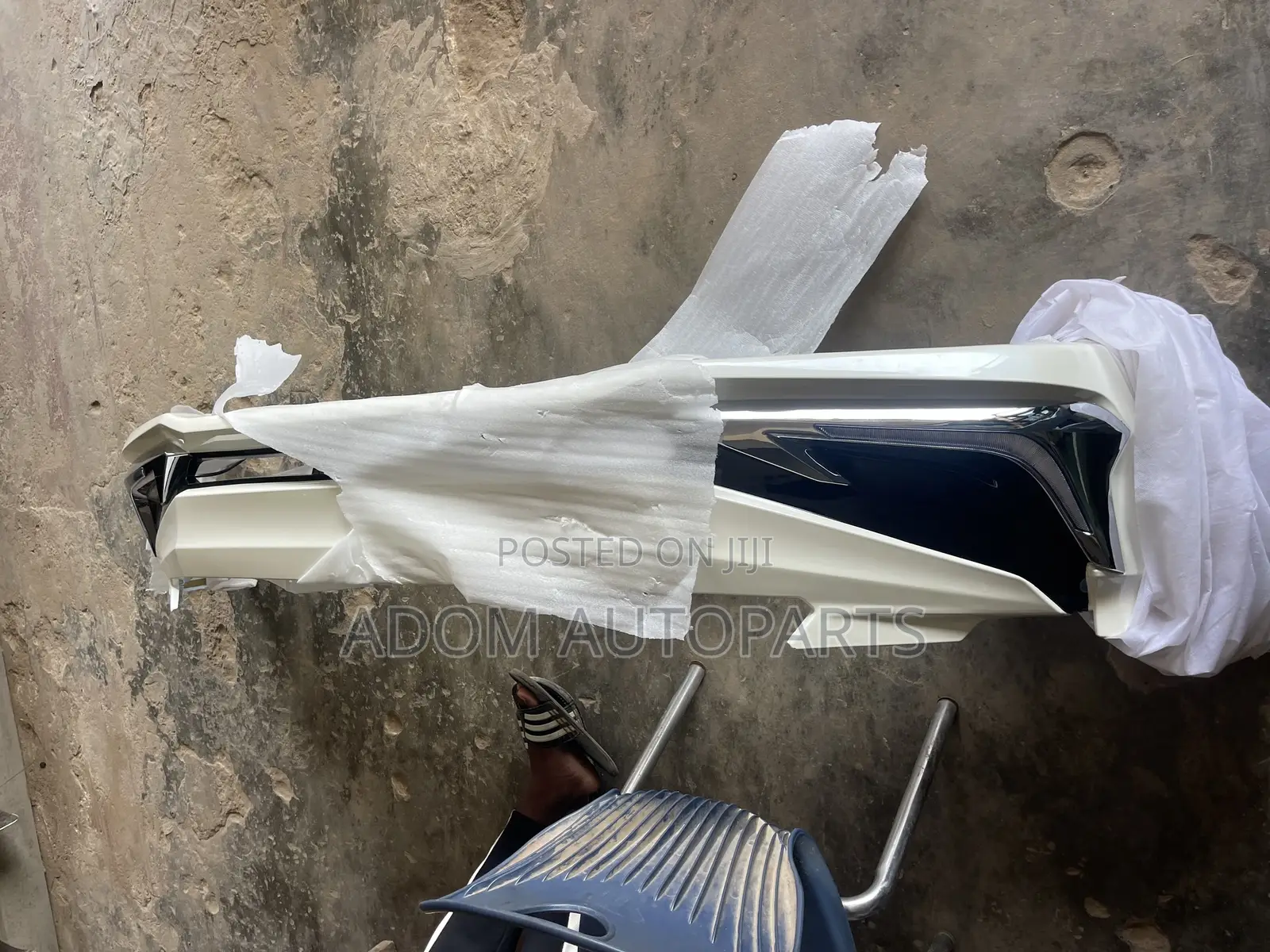 Land Cruiser Prado Spoiler Chrome Light 2018 2019 2020 2021