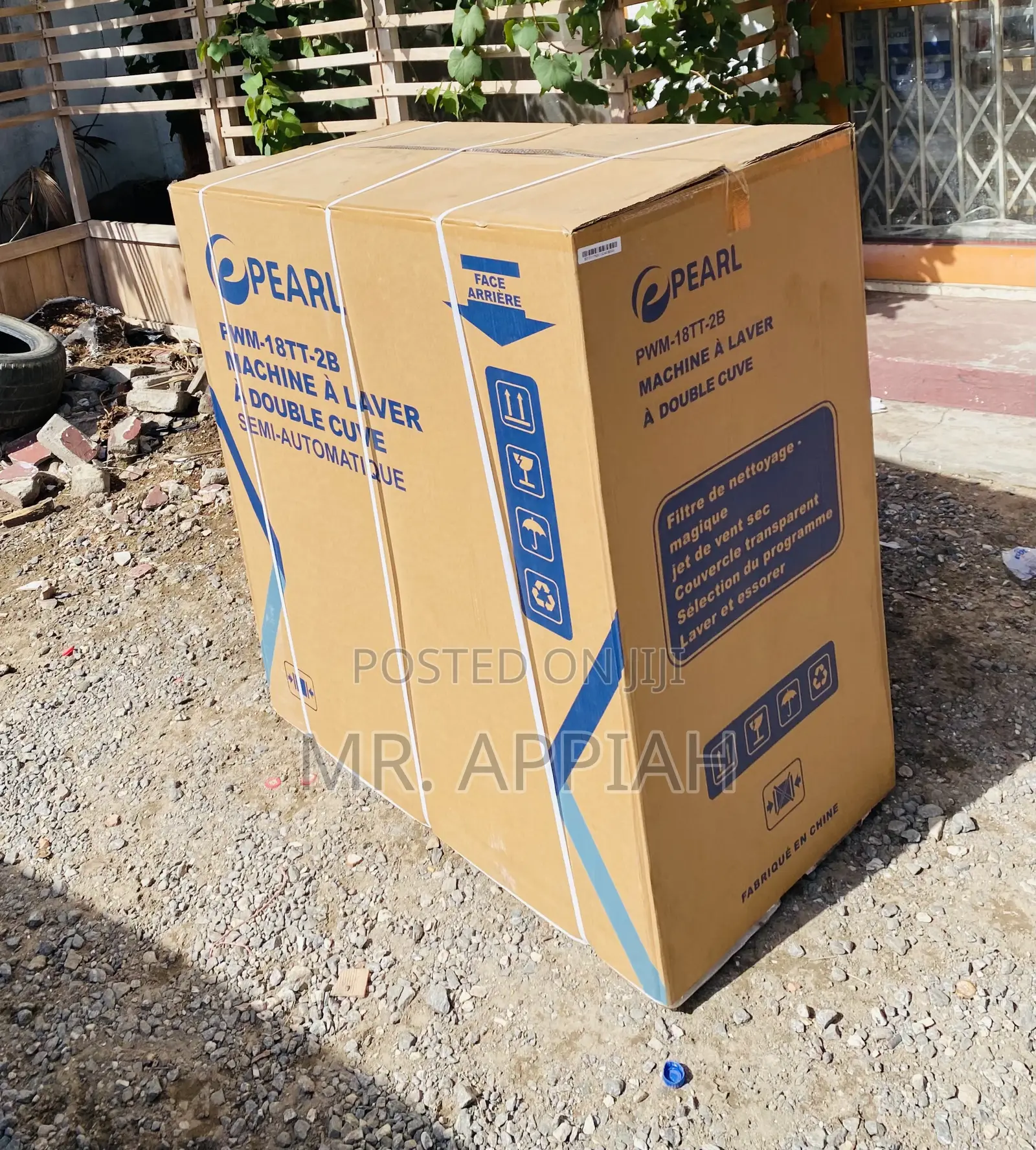 Reliable 18kg Pearl Semi-Automatic Washing Machine.