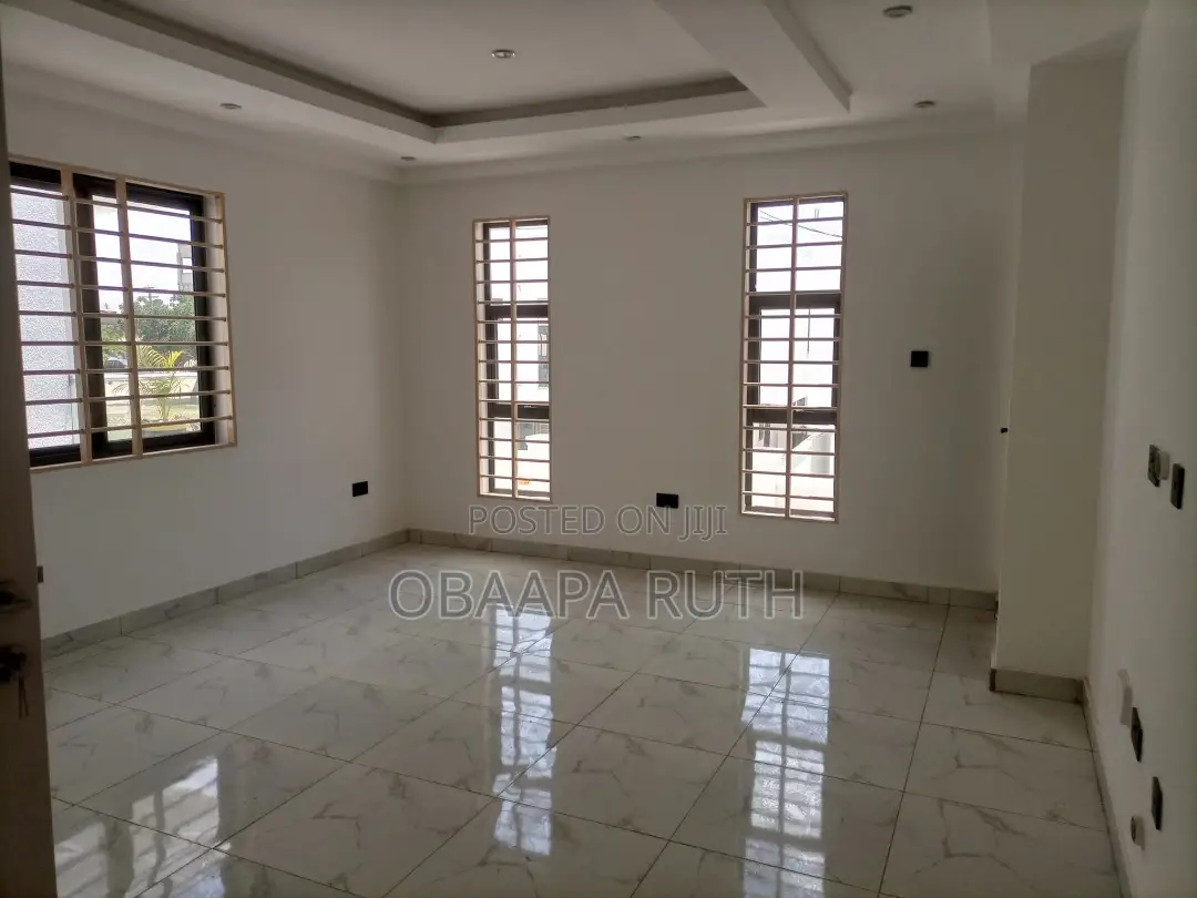 4bdrm Duplex in East Legon for rent