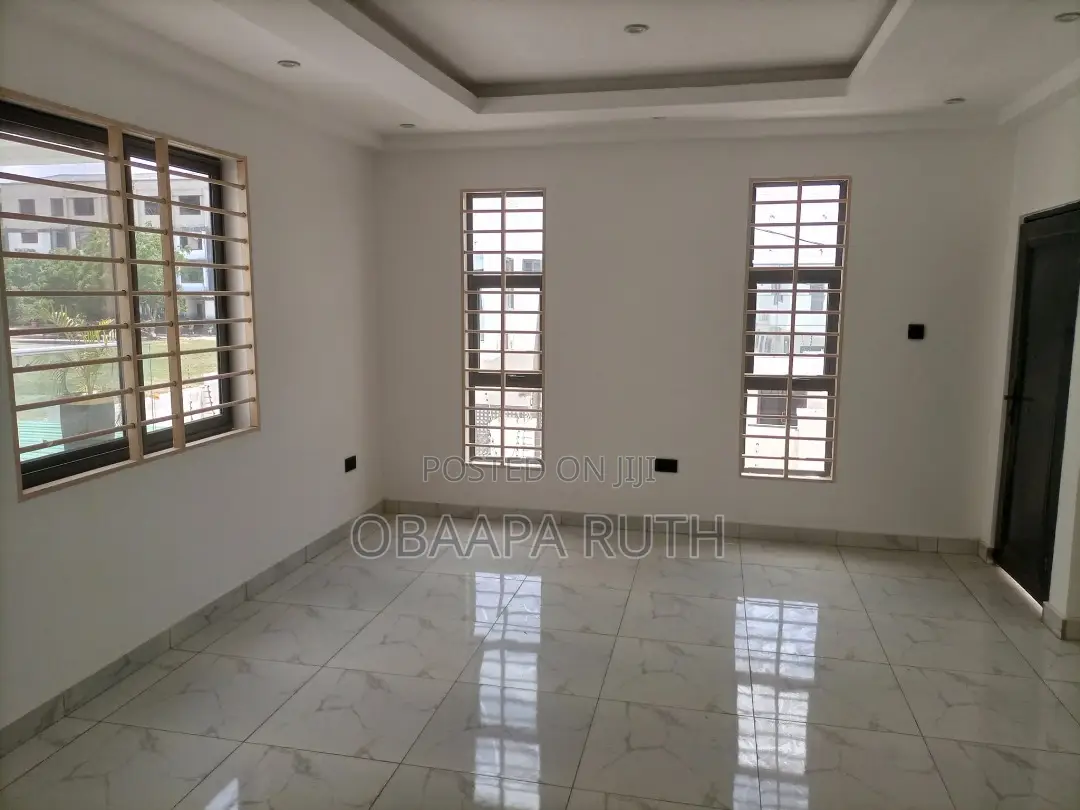 4bdrm Duplex in East Legon for rent