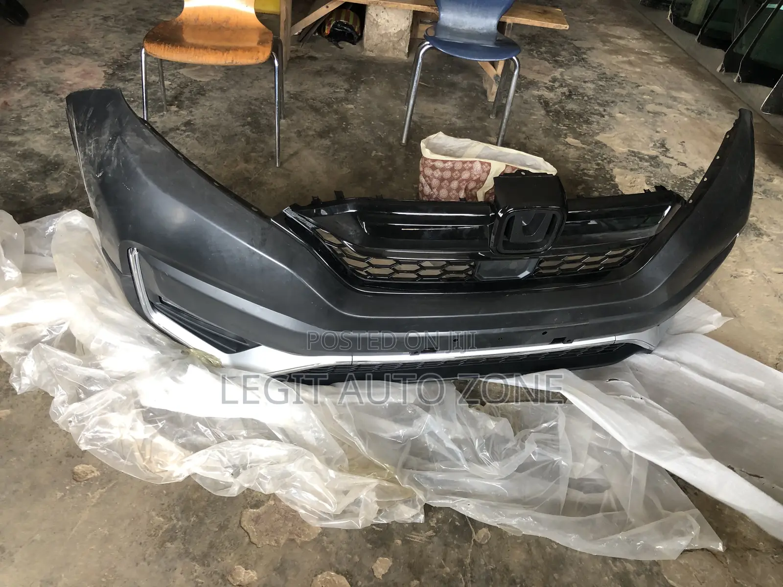 Honda CR-V 2017-2020 Complete Front Bumper