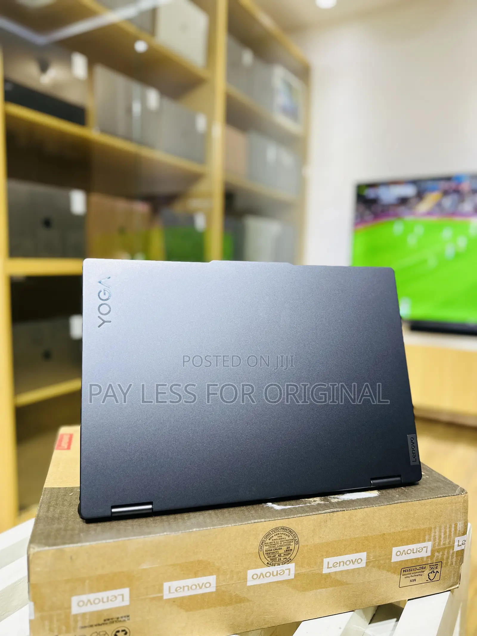 New Laptop Lenovo Yoga 710 16GB Intel Core I5 SSD 512GB