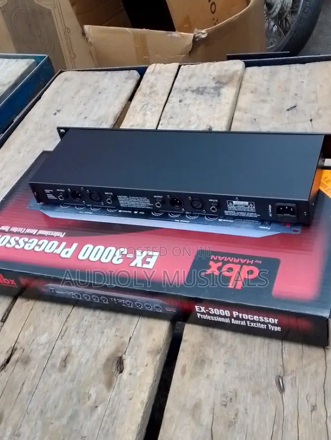 DBX Ex-3000 Professional Audio Exciter /Processor