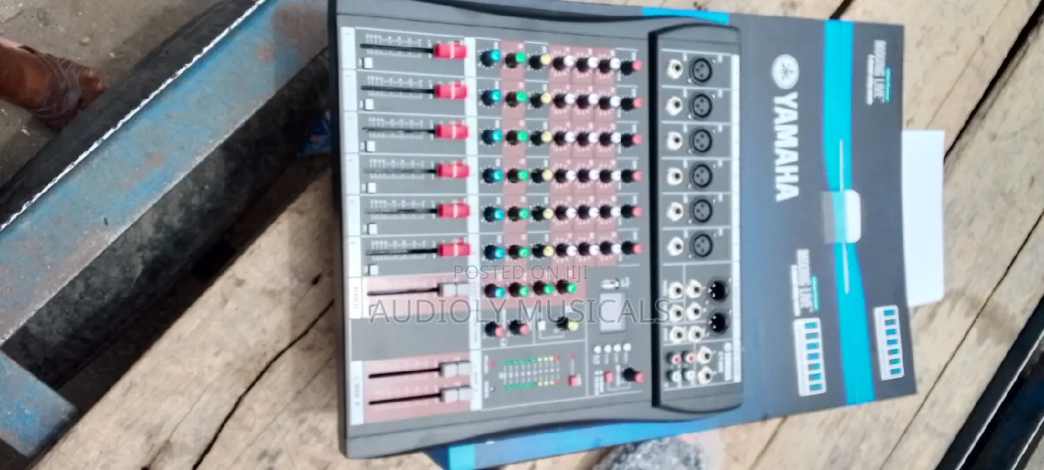 Yamaha 8channel Raw Mixer