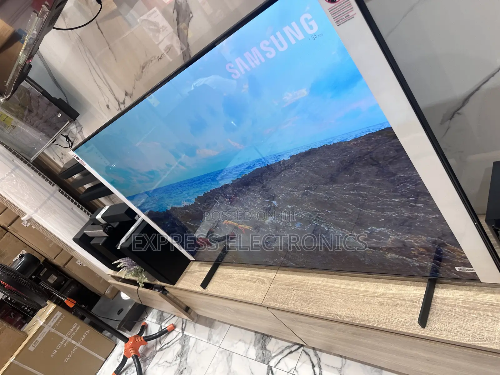 Series 7 2023 Model Samsung UHD Smart Glossy 55”