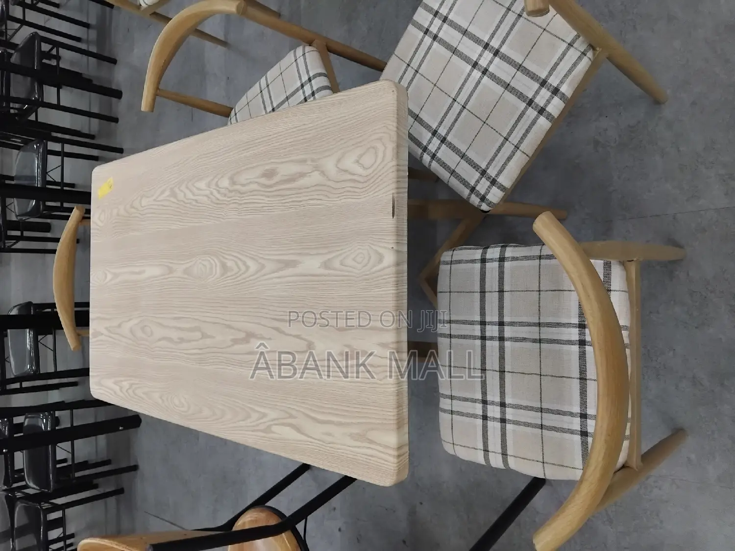 Dinning Table