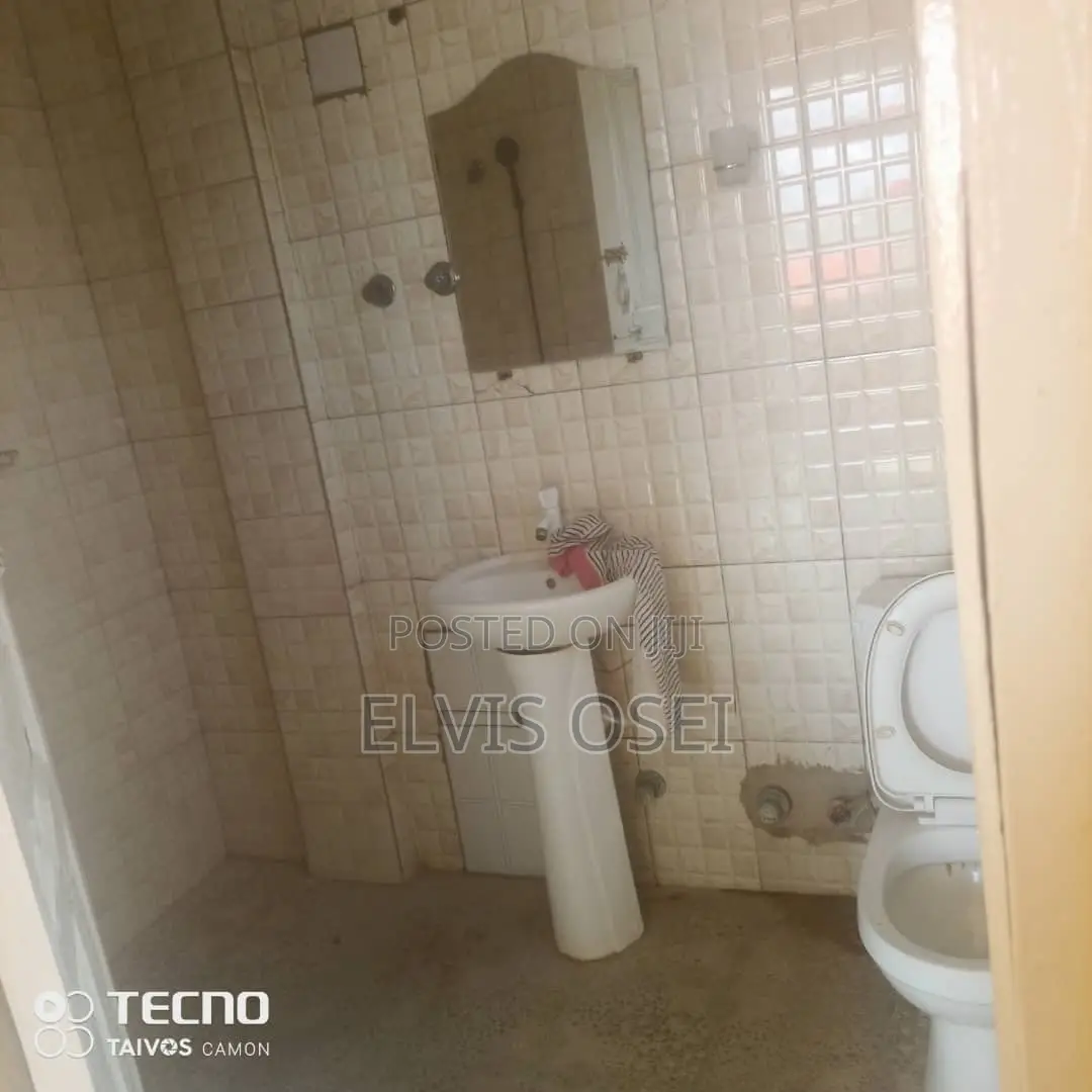 2bdrm Apartment in Canada Ablekuma, Accra Metropolitan for rent