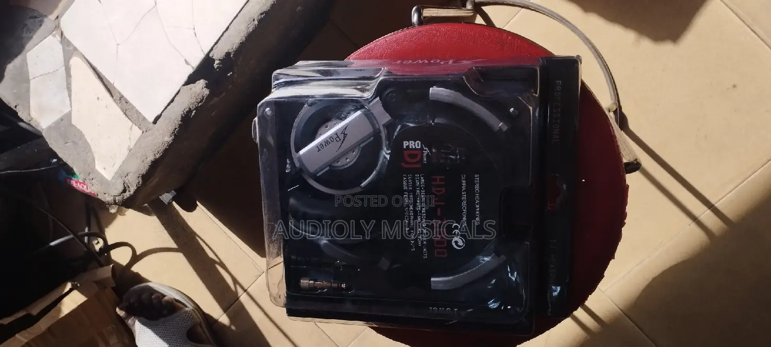 Power HDJ1000 Studio Headphones