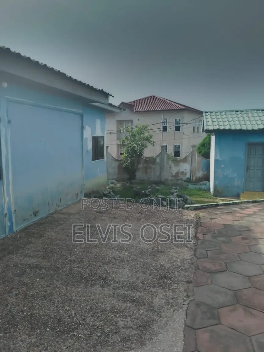 3bdrm House in Macharty Hills, Accra Metropolitan for sale