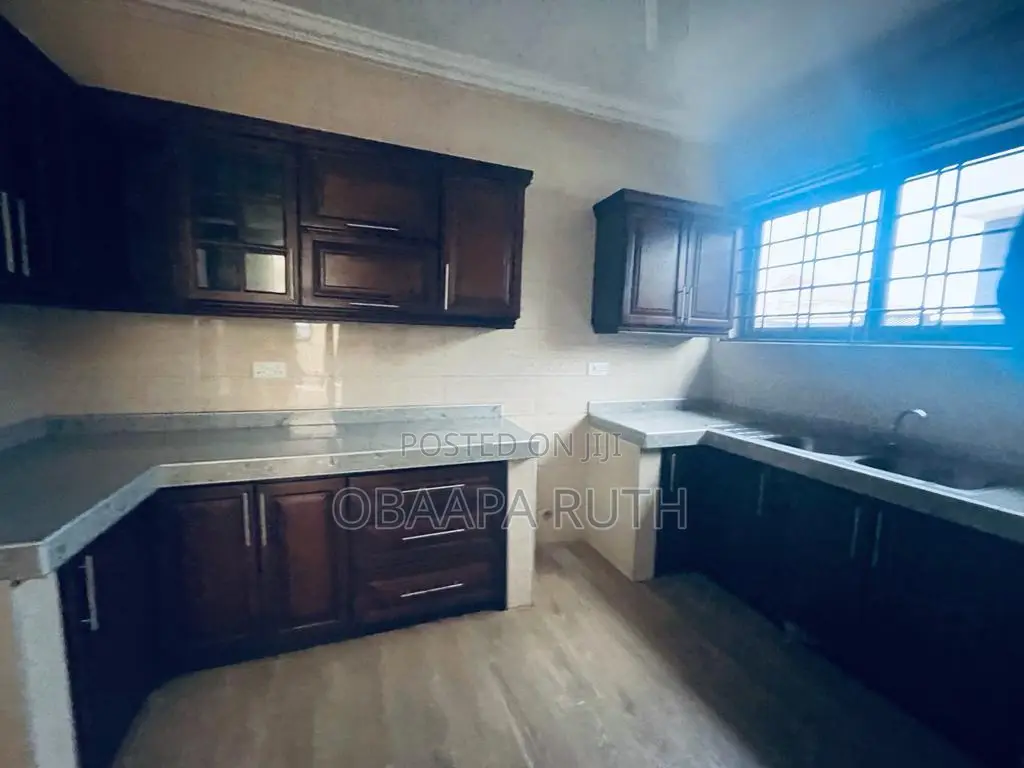 3bdrm House in Lakeside Estate for rent