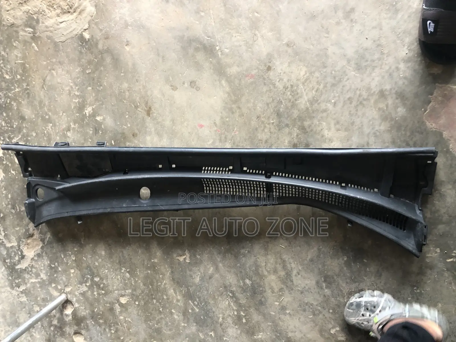 Toyota Corolla 2012-2014 Wiper Panel