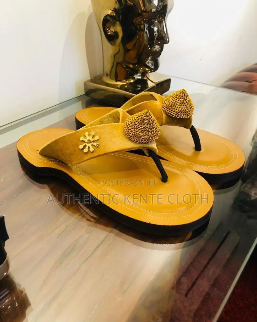 Latex Native Ahenema Slippers