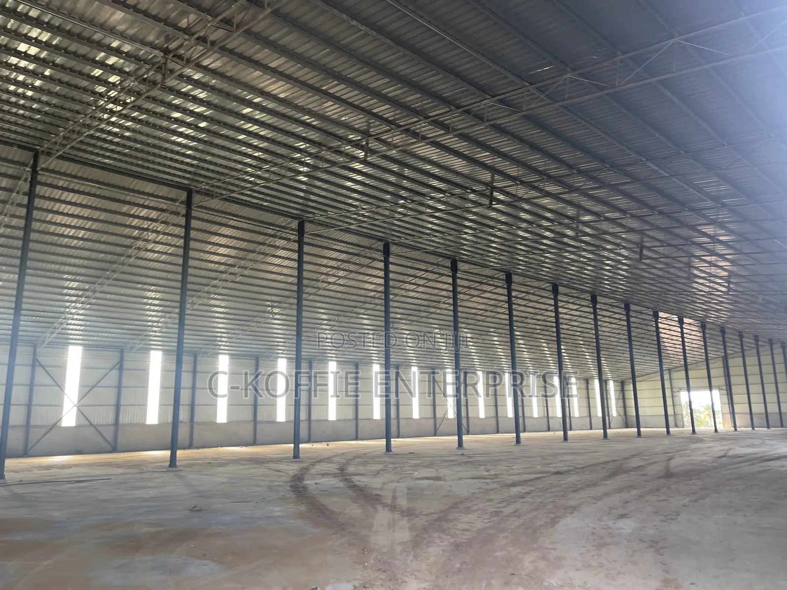 8000 SQM Warehouse + Apartments at Tema-Port for Rent