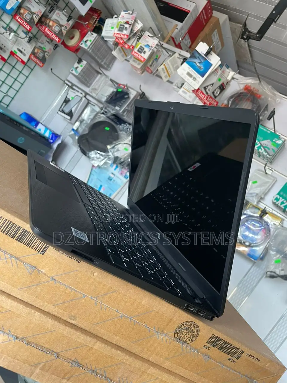 New Laptop HP 15-Dw3031 16GB Intel Core I5 HDD 1T