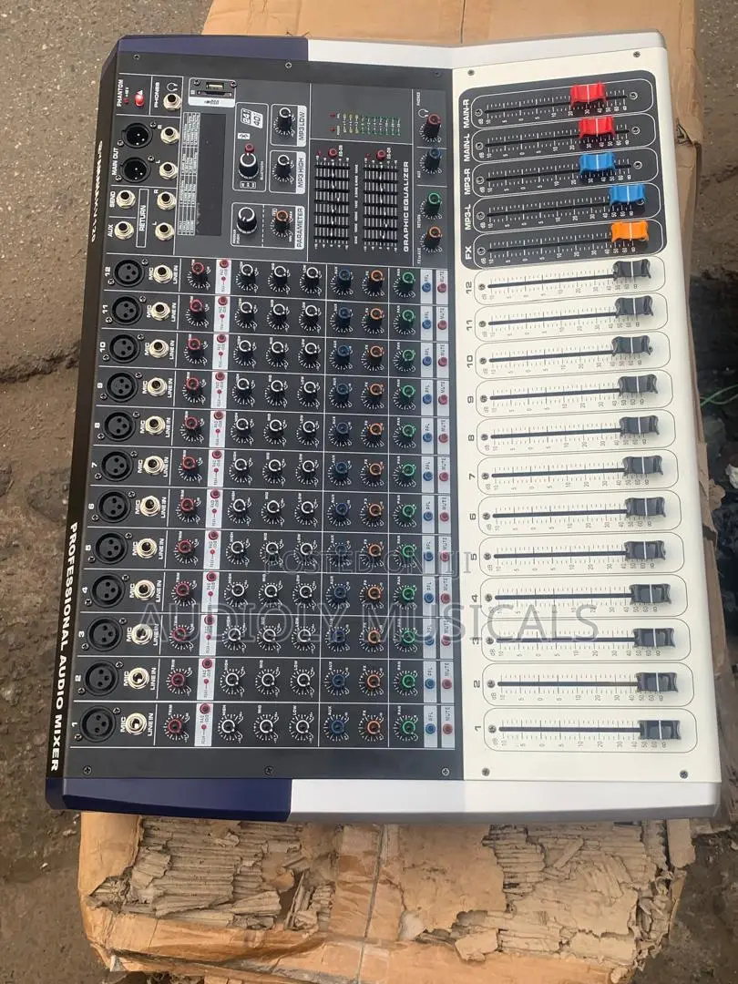 Yamaha Kv120 12channel Powered Mixer