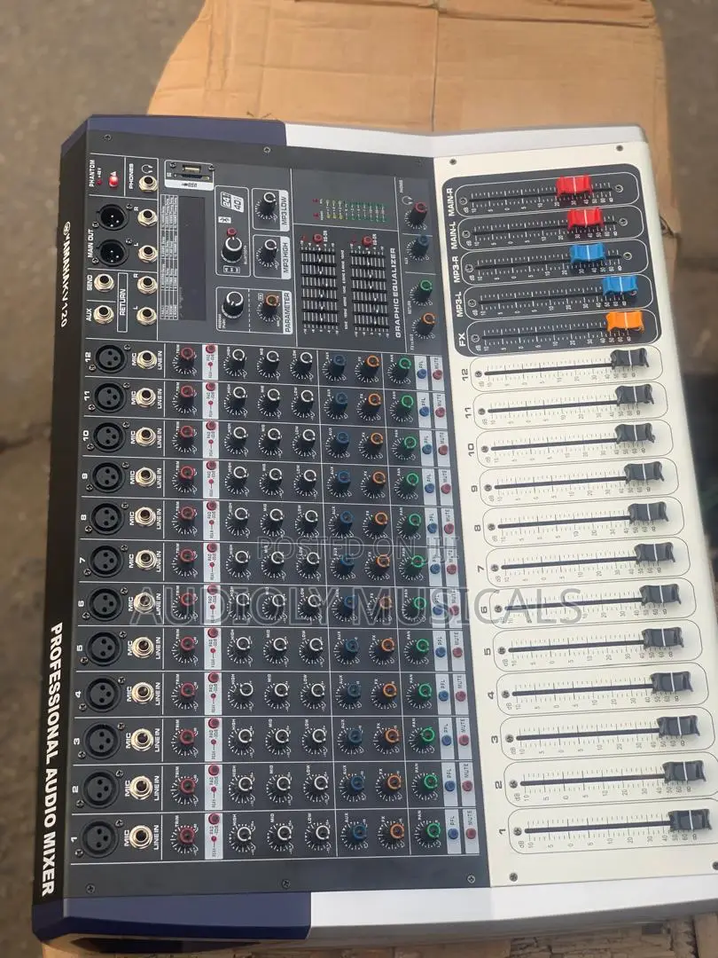 Yamaha Kv120 12channel Powered Mixer