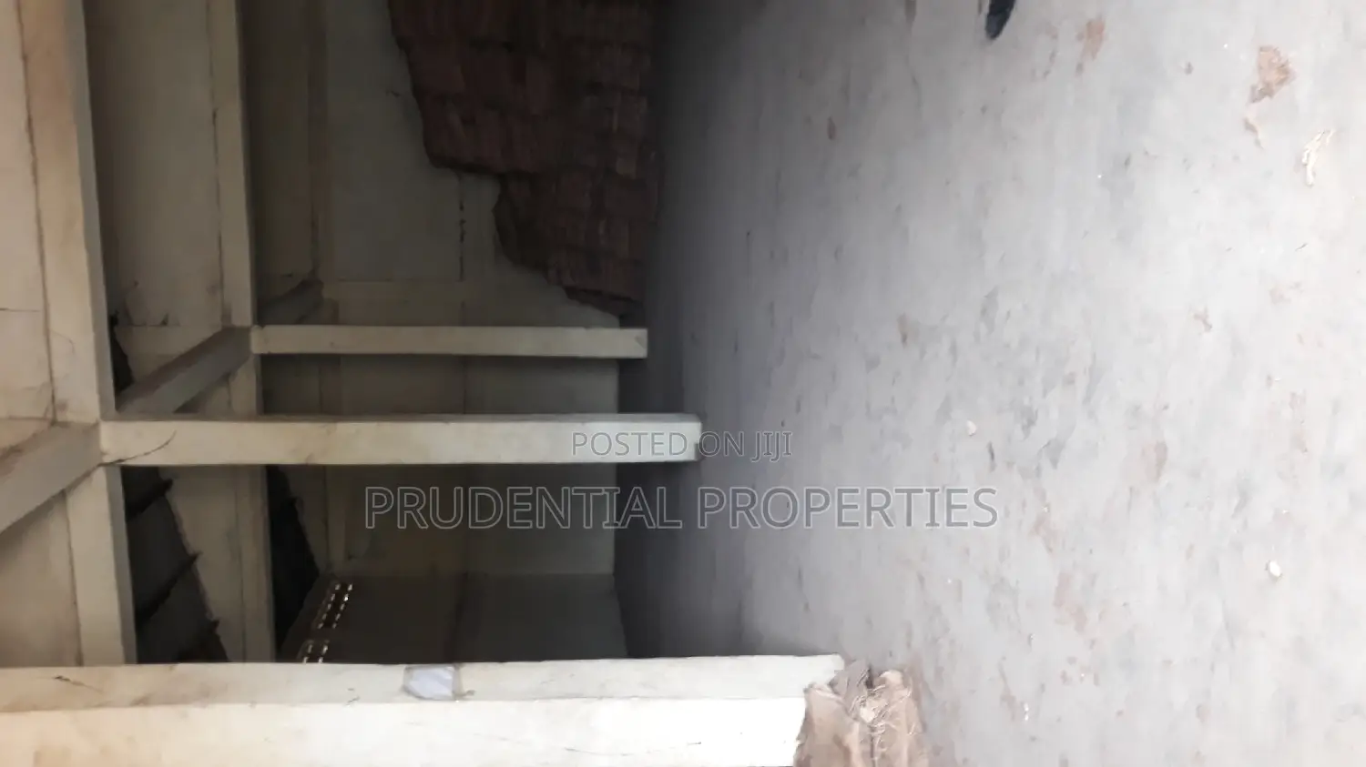 Warehouse for Rent at Alajo