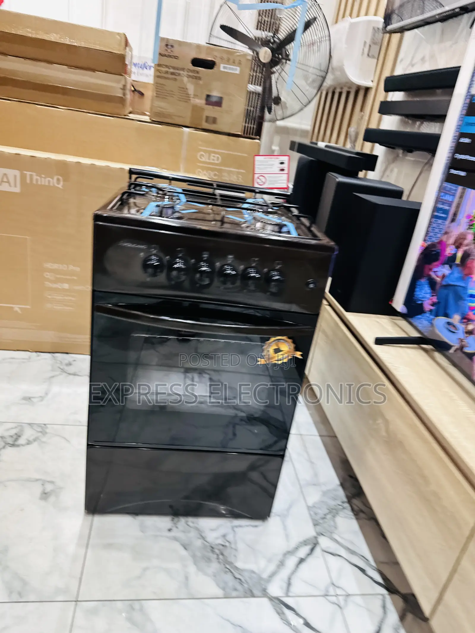 Look Very Cool Volcano 50/50 4burner Gas Oven