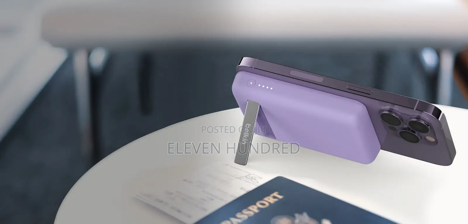 Magnetic Wireless Power Bank + Stand (Belkin)