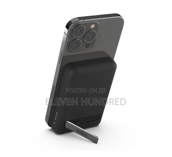 Magnetic Wireless Power Bank + Stand (Belkin)