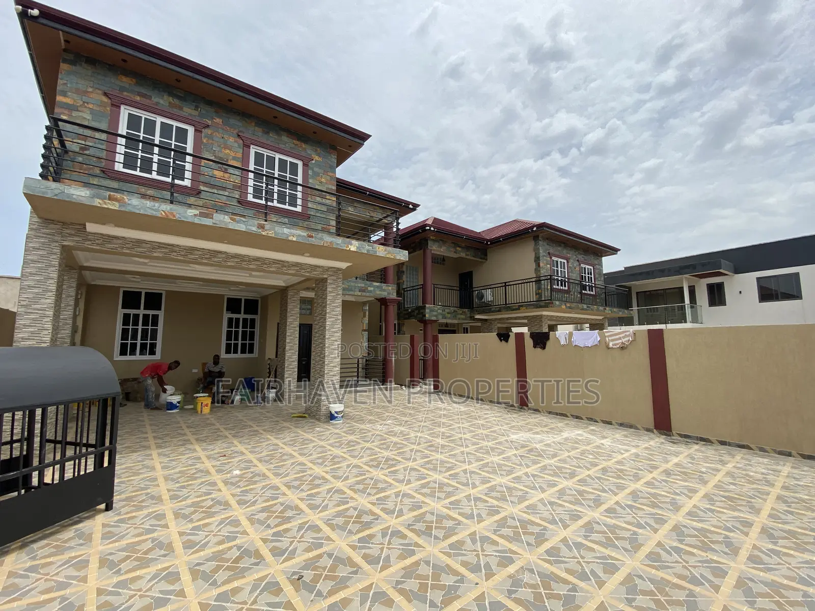 4bdrm House in Tseaddo, Airport Residential Area for rent