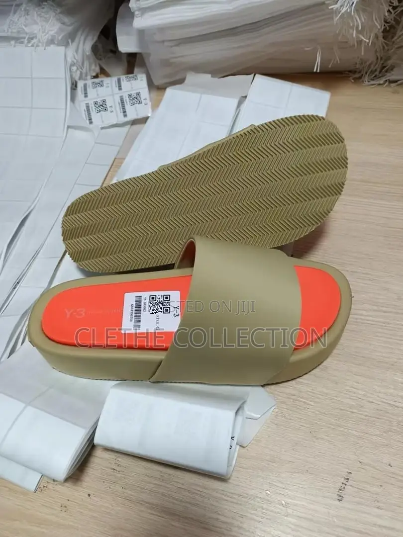 Y-3 Slippers