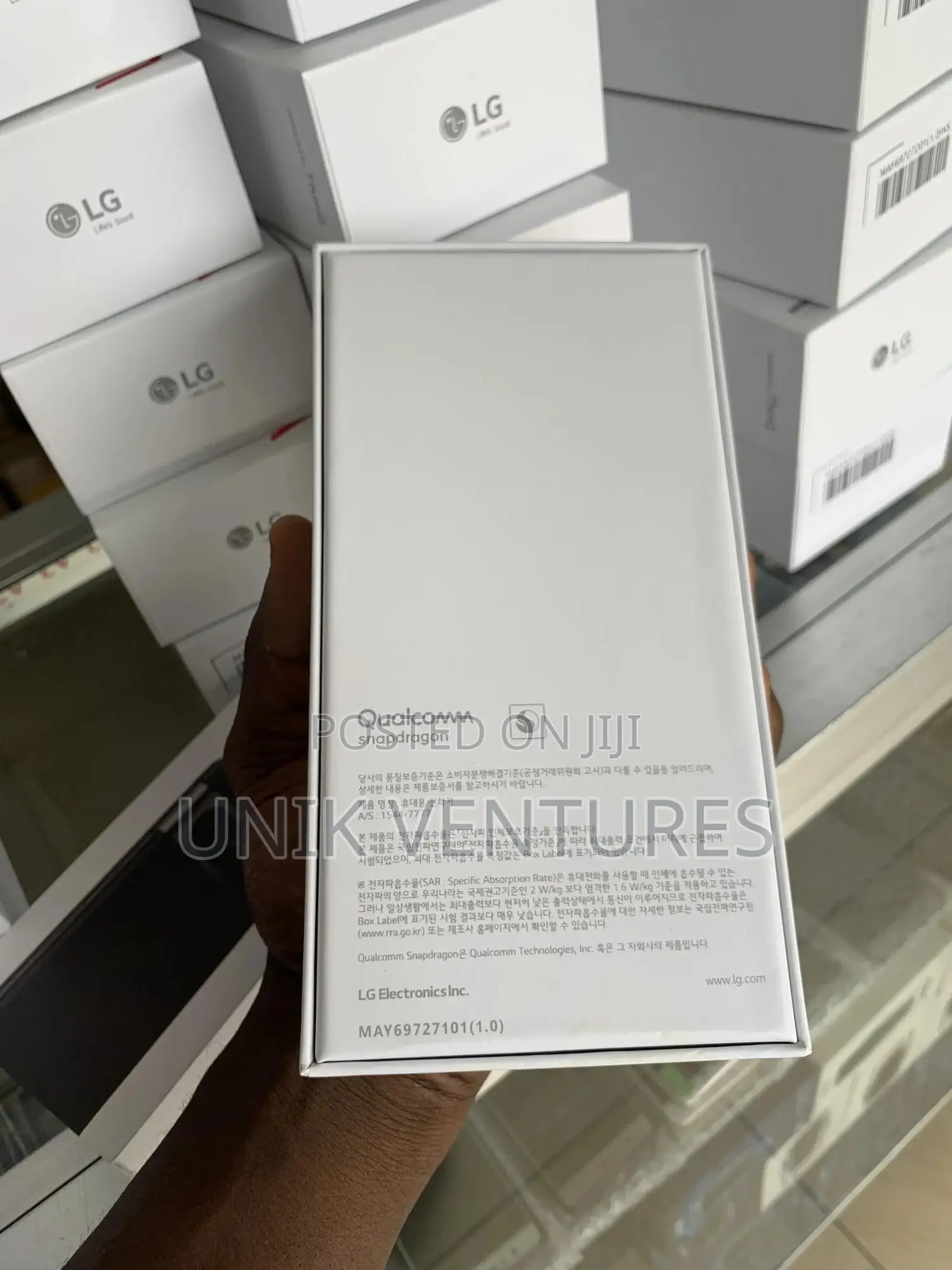 New LG Velvet 128 GB Gray