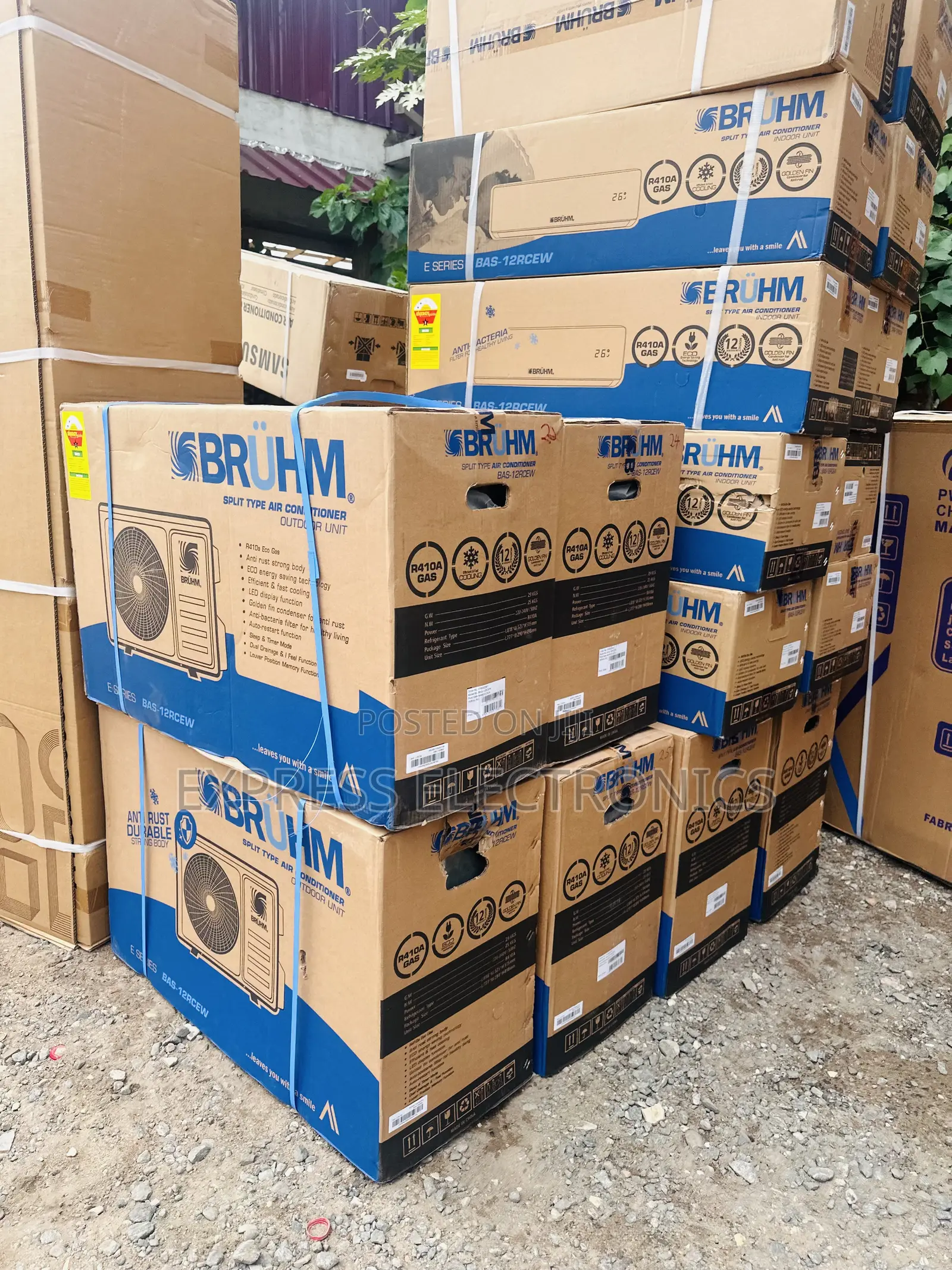 Foreign Standard— Bruhm Split R410 Gas White 1.5hp