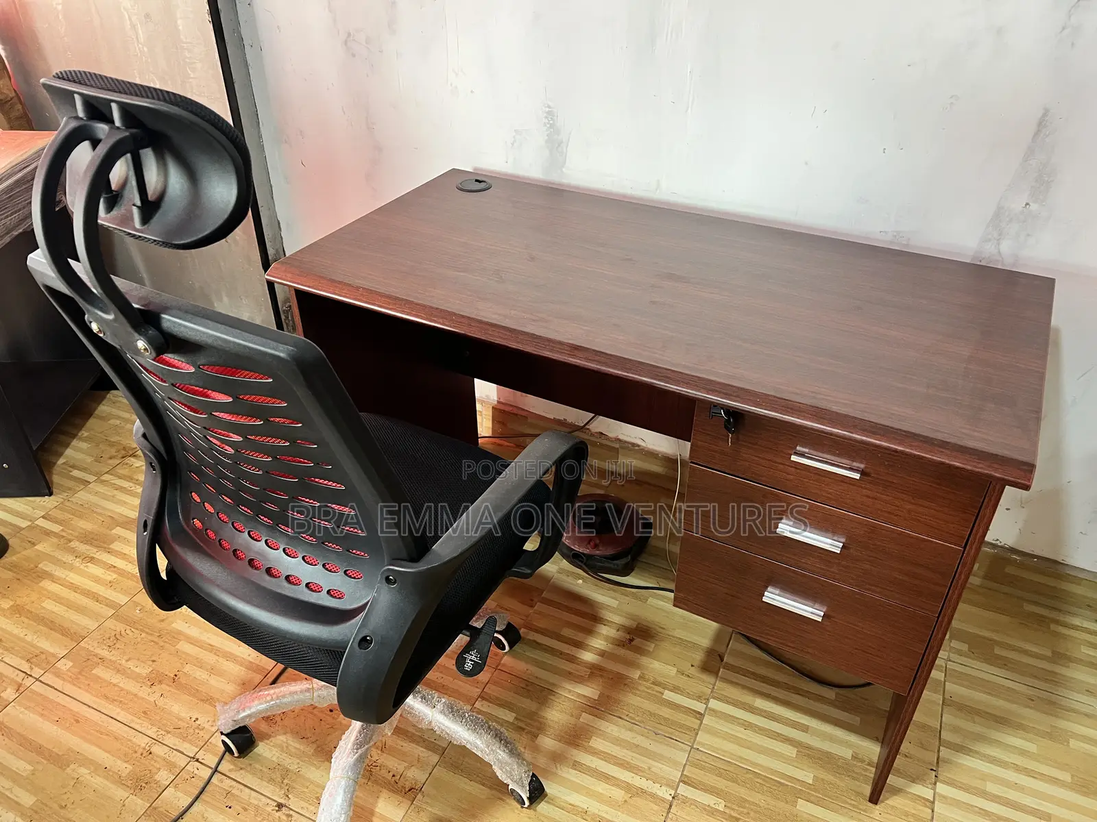 Brand New Office Table and Chair