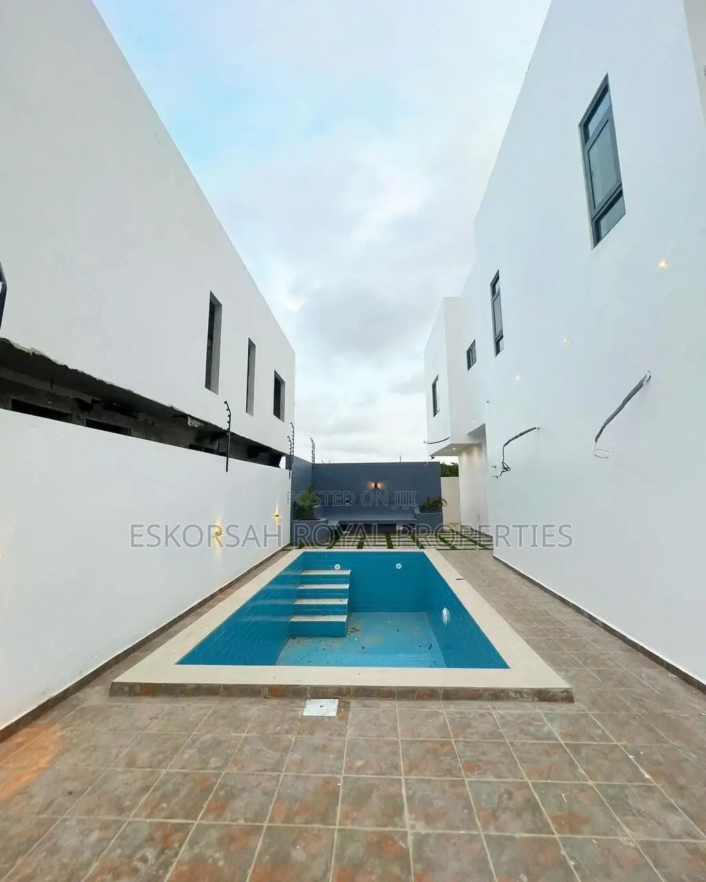 4bdrm House in East Legon Hills, School Junction for sale