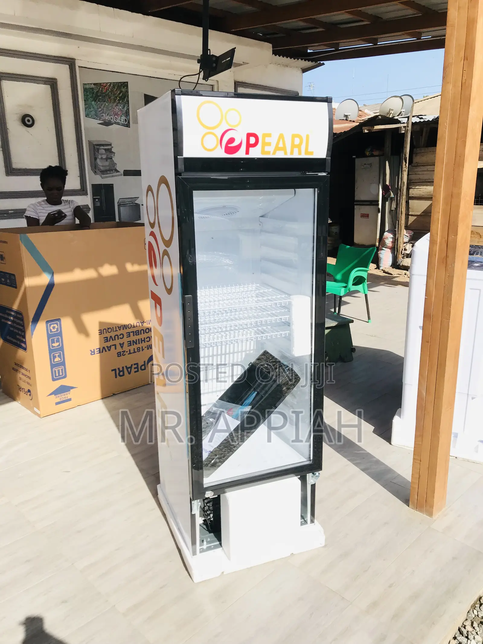 Elegant White Pearl PVC 316-2b Single Door Electric Fridge.