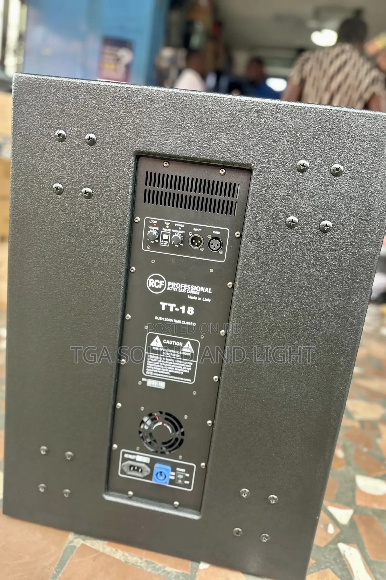 RCF TT-18 Active Bass Speaker - Pair