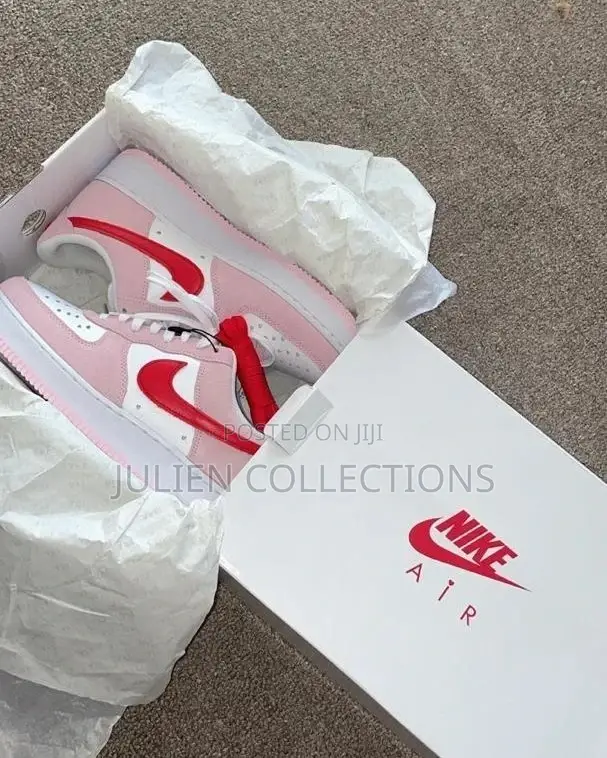 Nike Air Force Valentine