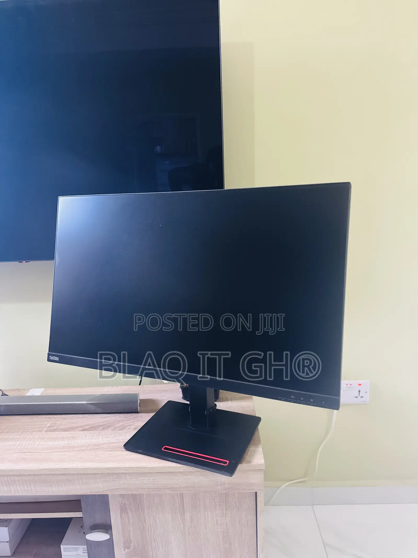 32 Inches Lenovo QHD IPS With Type C